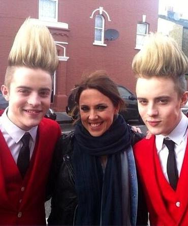 "Jedward" & Melanie C (vidury)