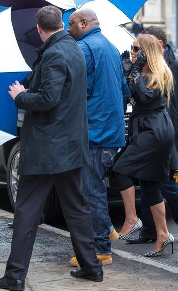 Mariah Carey (dešinėje)