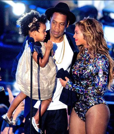 Jay-Z (44) su Blue Ivy & Beyoncé