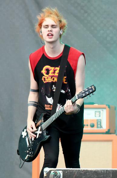 Michael Clifford ("5 Seconds Of Summer")