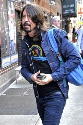 Dave Grohl ("Foo Fighters")