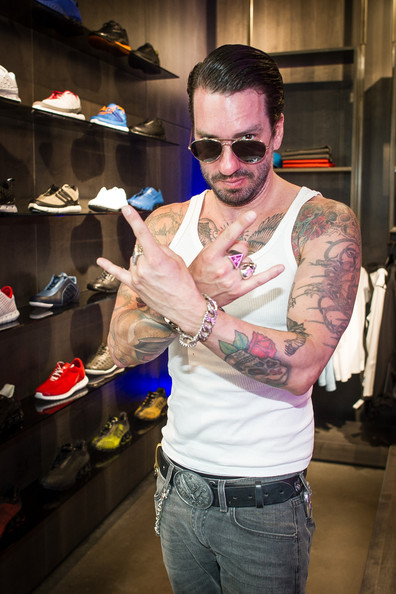 Alec Völkel ("The BossHoss")