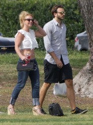 Britney Spears & Charlie Ebersol (32)