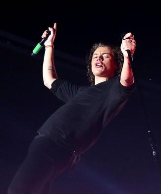 Harry Styles ("One Direction")