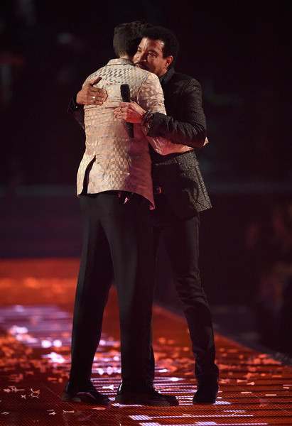 Mark Ronson (39) & Lionel Richie