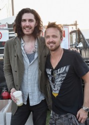 Hozier & Aaron Paul (35)