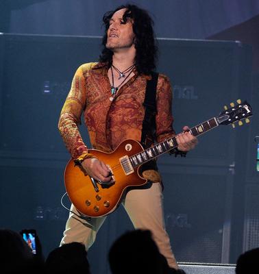 Vivian Campbell ("Def Leppard")