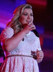 Kelly Clarkson