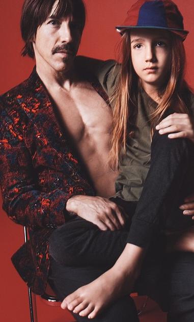 Anthony Kiedis su Everly Bear