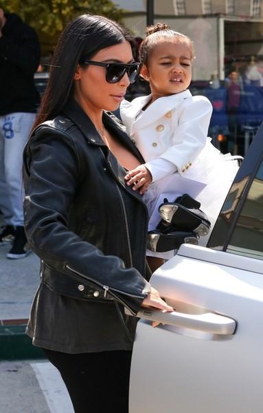 Kim Kardashian su North