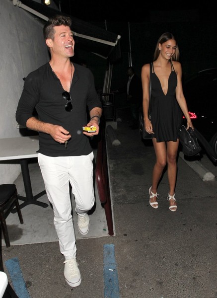 Robin Thicke & April Love Geary