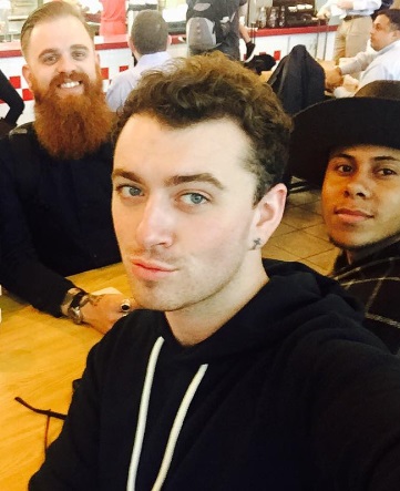 Sam Smith (centre)