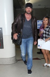 Gerard Butler (kairėje)