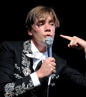 Pelle Almqvist ("The Hives")