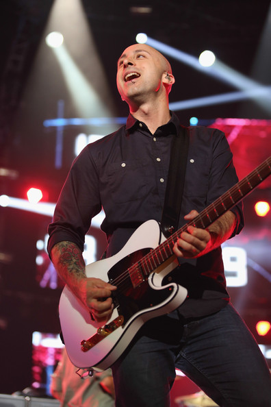 Jeff Stinco ("Simple Plan")