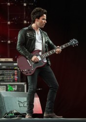Kelly Jones ("Stereophonics")