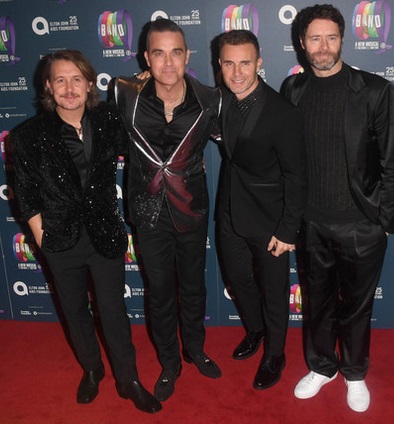 "Take That" & Robbie Williams (antras iš kairės)