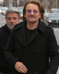 Bono (dešinėje)