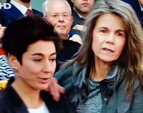 Dunja Hayali (kairėje)