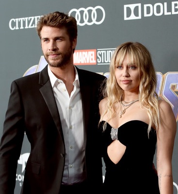 Liam Hemsworth & Miley Cyrus
