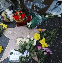 Aretha Franklin žvaigždė Holivudo Šlovės alėjoje