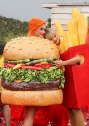 Katy Perry & Taylor Swift