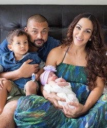 Sean Paul su Levi Blaze & Jodi Stewart su Remi Leigh