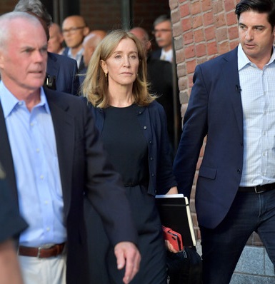 Felicity Huffman (c.)