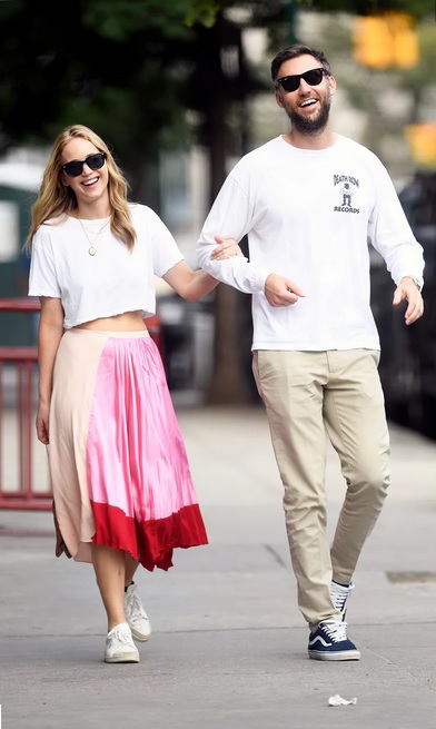 Jennifer Lawrence & Cooke Maroney