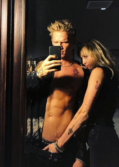 Cody Simpson & Miley Cyrus