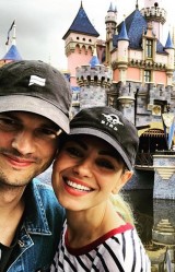 Ashton Kutcher & Mila Kunis