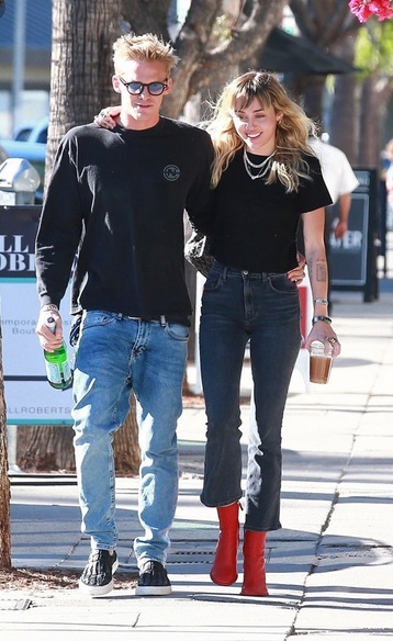 Cody Simpson & Miley Cyrus