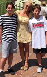 Jayden, Britney Spears & Preston Federline (14)