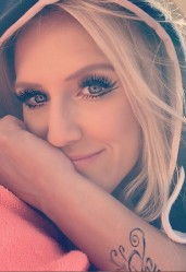 Natalie Horler ("Cascada")