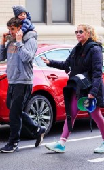 Chris Fisher su Gene & Amy Schumer