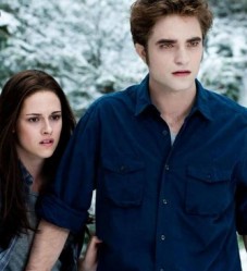 Kristen Stewart (30) & Robert Pattinson (33) @ "Twilight"