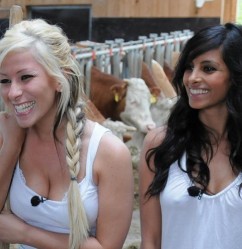 Gülcan Kamps & Collien Ulmen-Fernandes