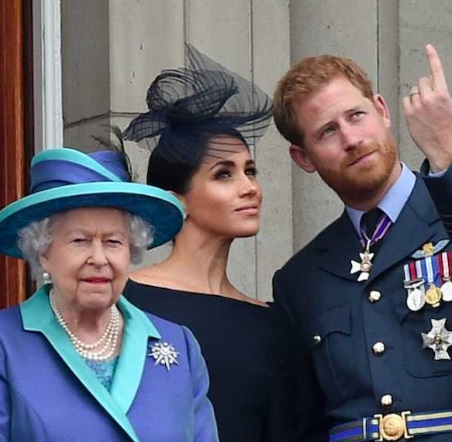 Elizabeth II, Meghan & Harry