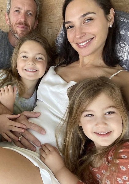 Jaron Varsan, Alma, Gal Gadot & Maya