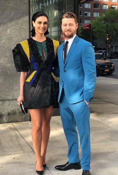 Morena Baccarin & Benjamin McKenzie