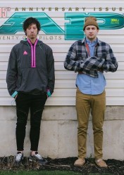 „Twenty One Pilots"