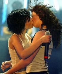 "t.A.T.u."