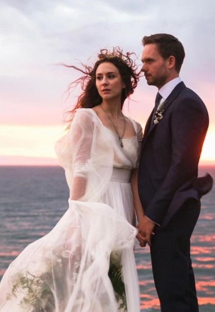 Troian Bellisario & Patrick J. Adams