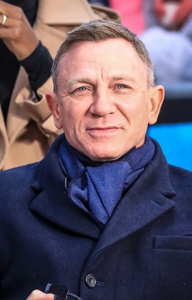 Daniel Craig