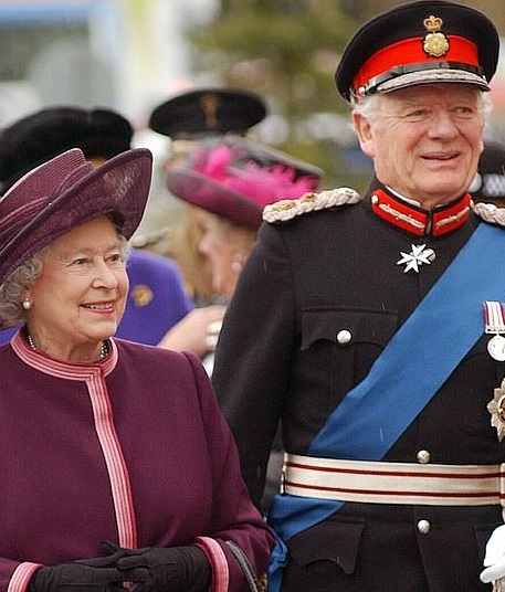 Elizabeth II & Timothy Colman