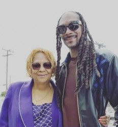 Beverly Tate & Snoop Dogg