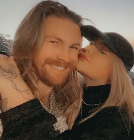 Jimmy Bedford & Tones And I