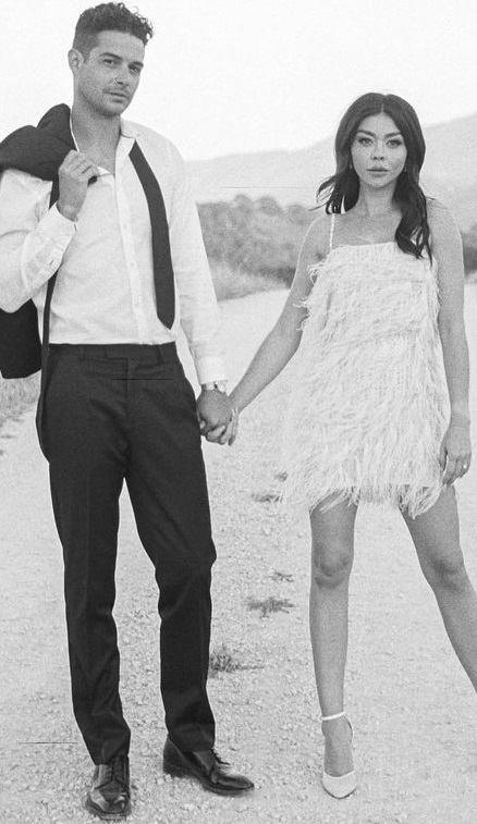 Wells Adams & Sarah Hyland