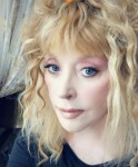 Alla Pugacheva