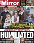 Rod Stewart (c.) su ukrainiečių pabėgėliais